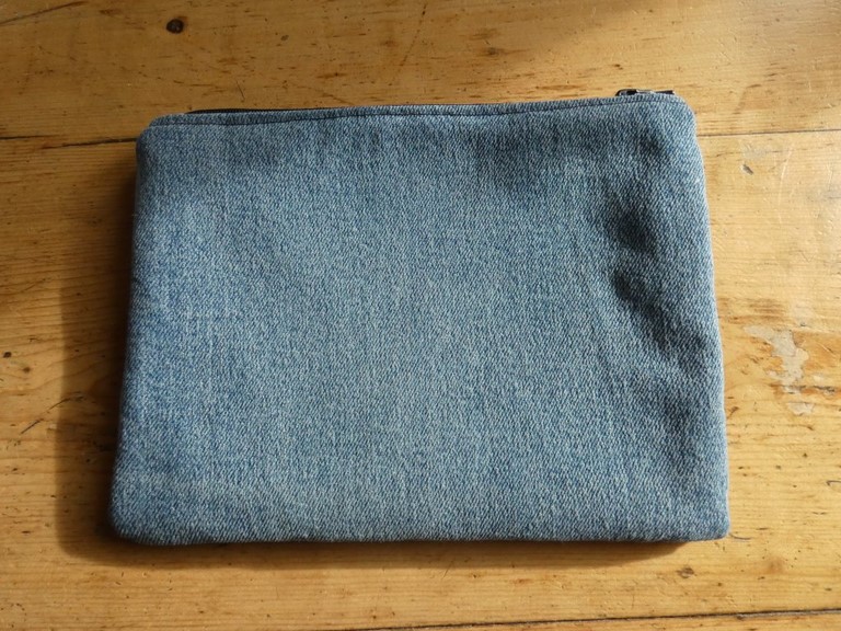 Métier d'Antan: pochette tissée en coton et jeans recyclés