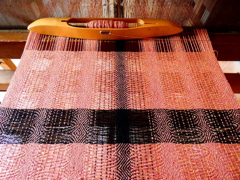 Echarpe tissée en soie sauvage Métier d'Antan: Echarpe tissée en soie sauvage