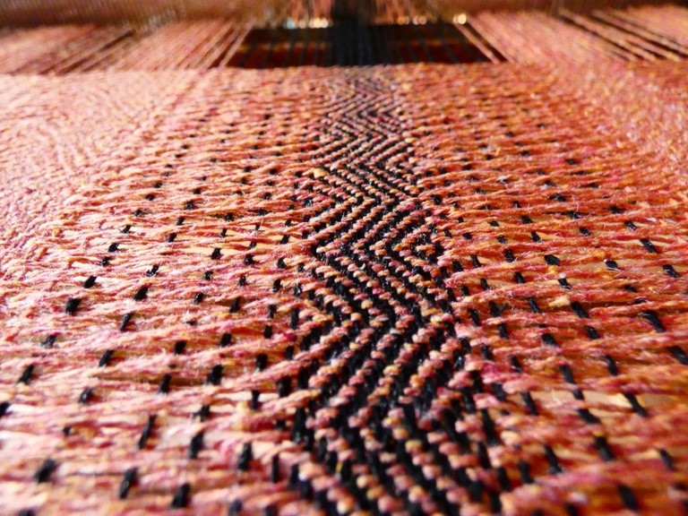 Echarpe tissée en soie sauvage Métier d'Antan: Echarpe tissée en soie sauvage