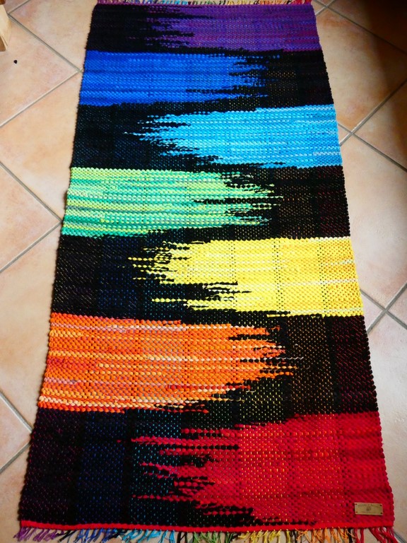Métier d'Antan: Tapis tissé en t-shirts recyclés