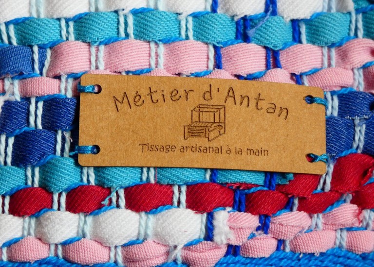 Métier d'Antan: Tapis tissé en jeans recyclés