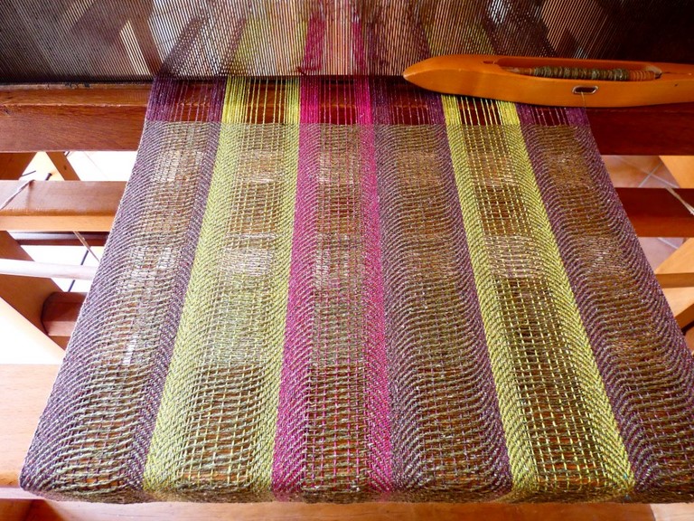 Métier d'Antan: Echarpe tissée en soie sauvage