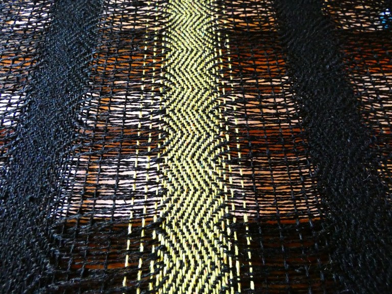 Echarpe tissée en soie sauvage Métier d'Antan: Echarpe tissée en soie sauvage