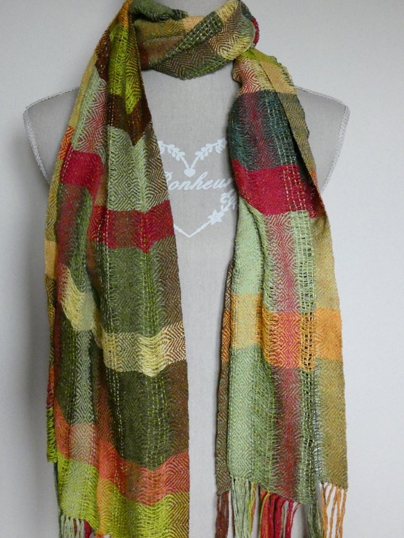 Métier d'Antan: Echarpe tissée en soie sauvage