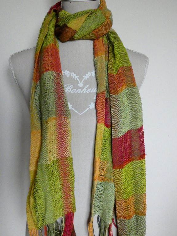 Métier d'Antan: Echarpe tissée en soie sauvage