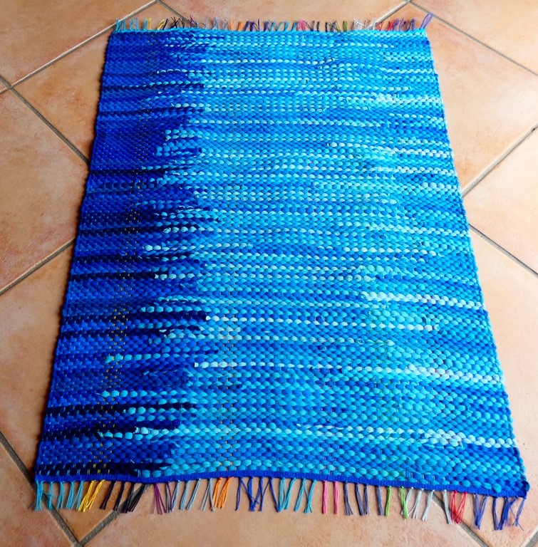 Métier d'Antan: Tapis tissé en jeans recyclés